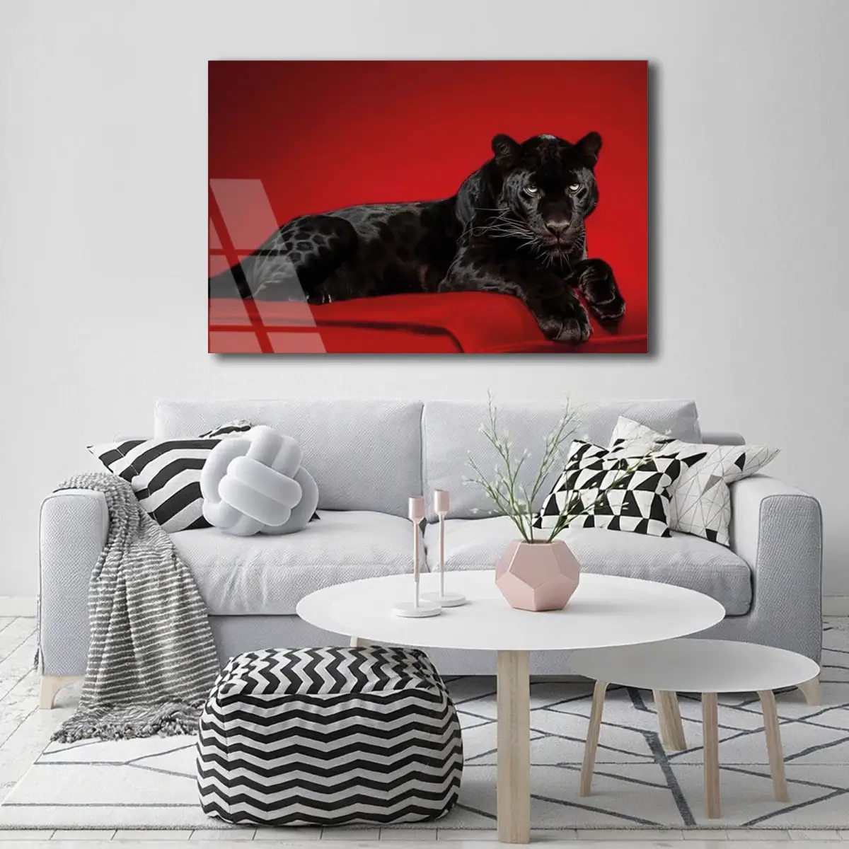Kırmızı Zeminde Siyah Panter Cam Tablo