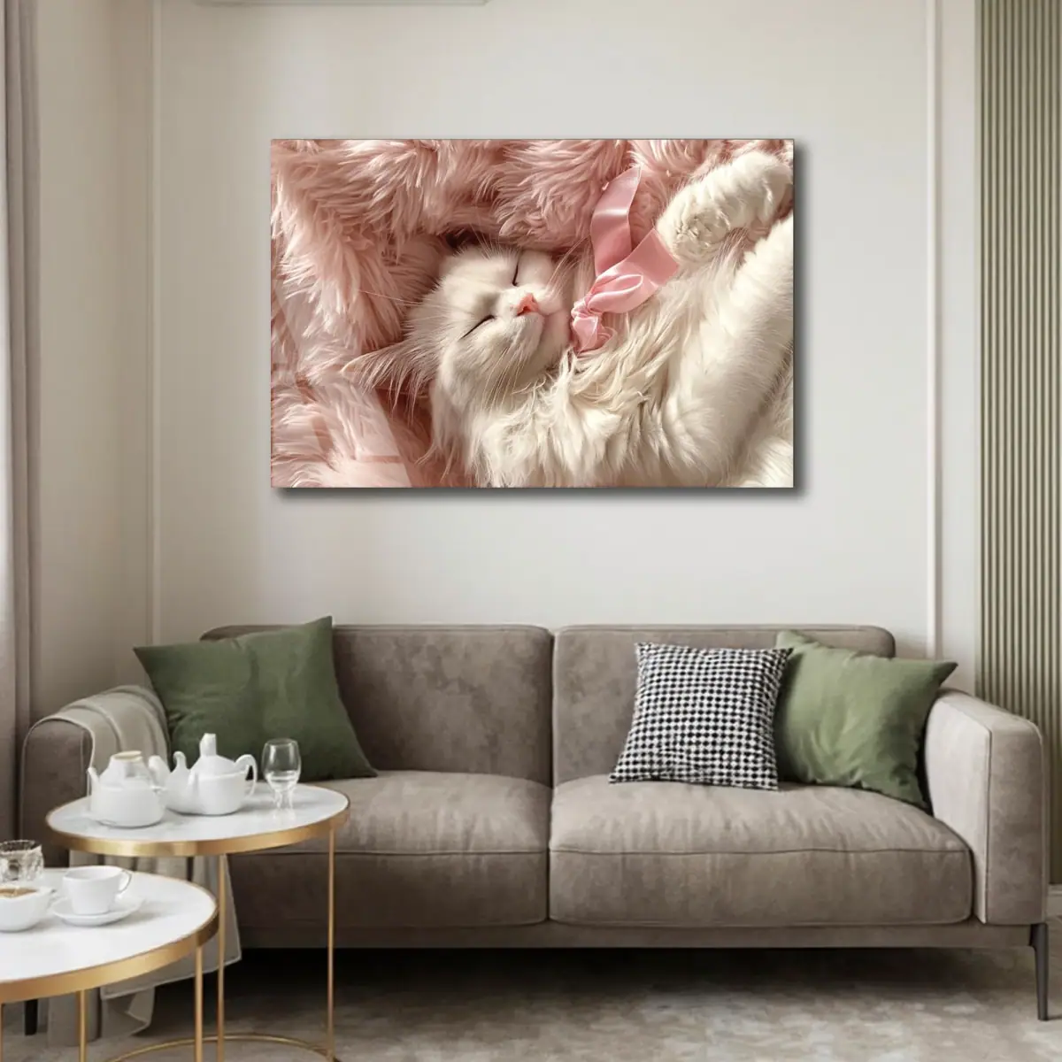 Pembe Kurdeleli Uykudaki Kedi Cam Tablo