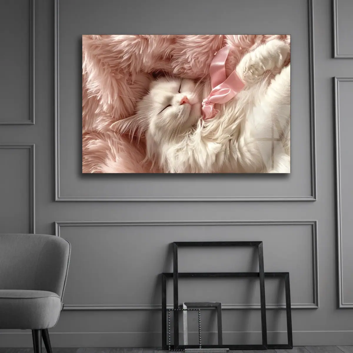 Pembe Kurdeleli Uykudaki Kedi Cam Tablo