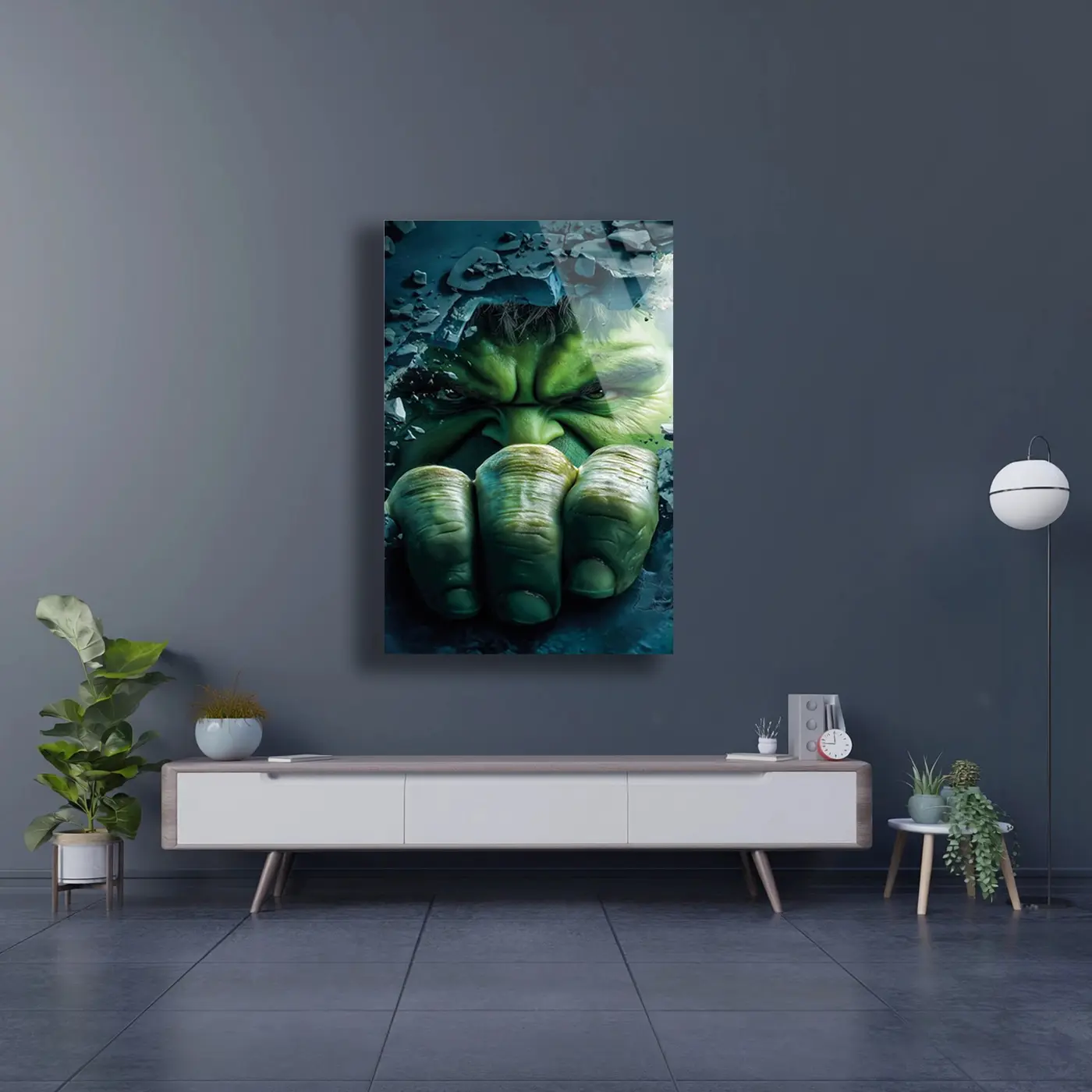 Hulk Yumruk Yakın Çekim Cam Tablo