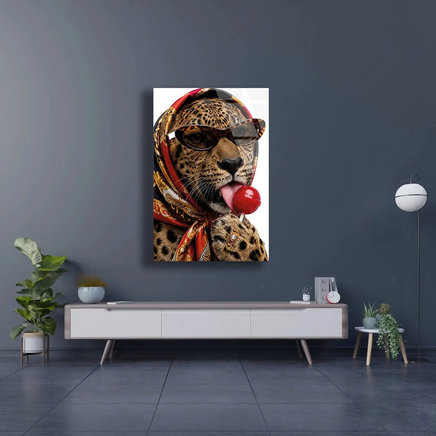 Eşarplı Şık Leopar Moda Cam Tablo